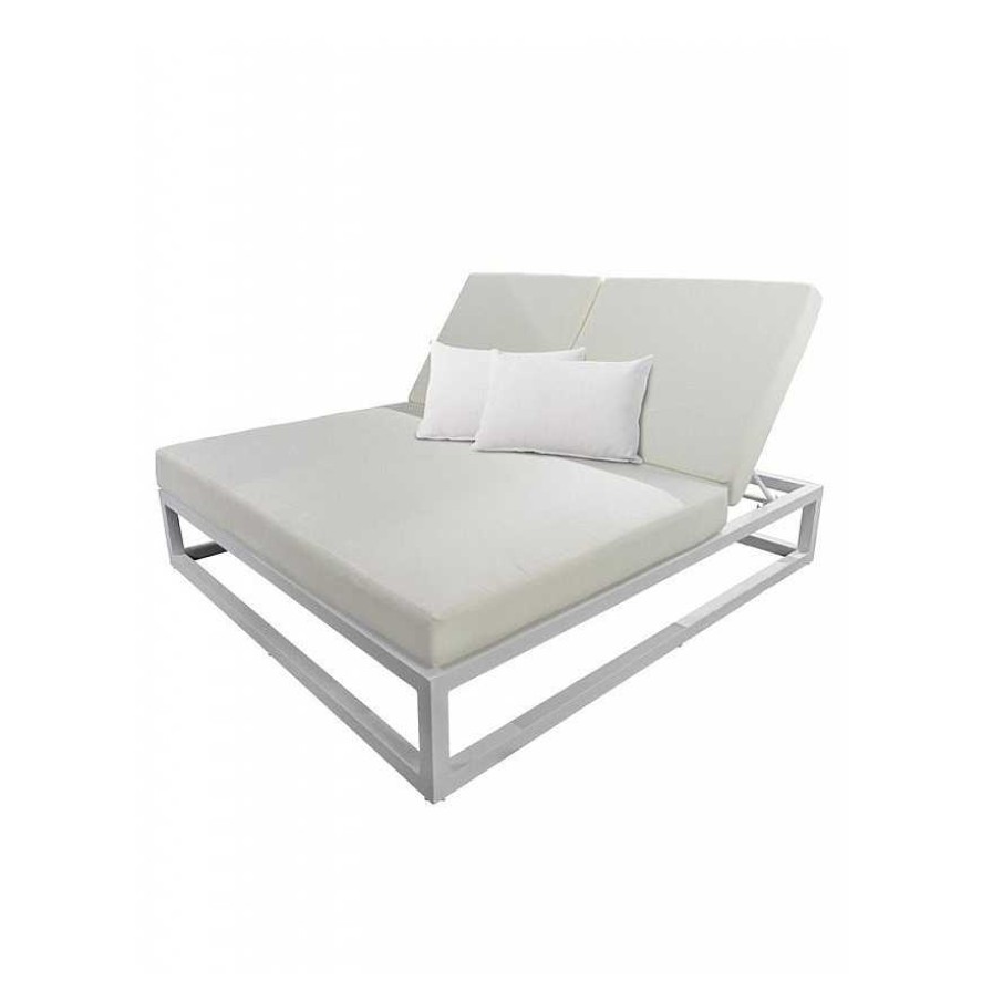 Jard N Almar Garden | Cama Exterior Brisa